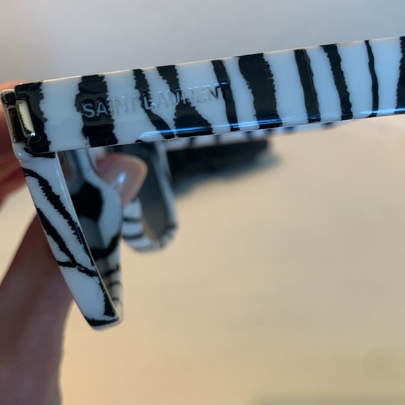 Saint Laurent zebra sunglasses - Picture 8 of 12